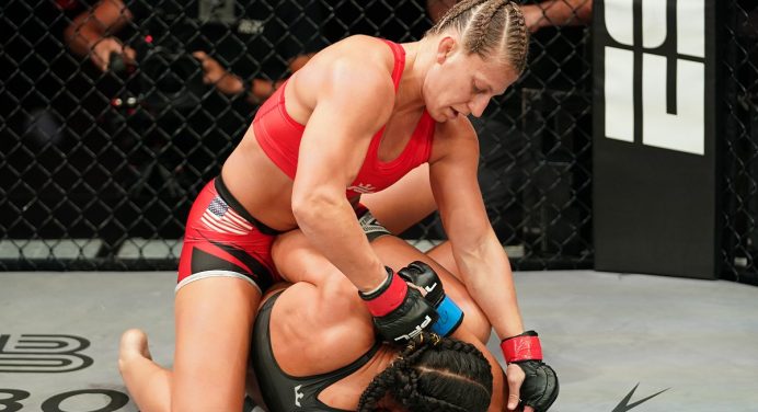 Kayla Harrison minimiza rivalidade com ‘Cyborg’ e mostra interesse em possível luta