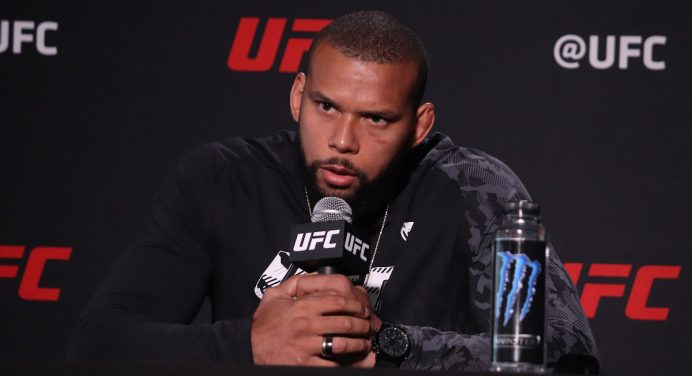 Thiago ‘Marreta’ promete conquistar cinturão dos meio-pesados do UFC em 2022