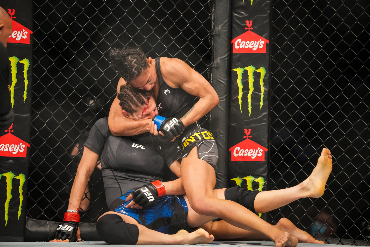 Taila Santos domina Roxanne Modafferi e avança rumo ao top 10 do UFC