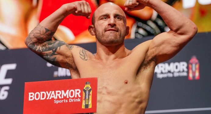 Volkanovski assusta ao revelar quantidade de calorias que consome por dia antes do UFC 284