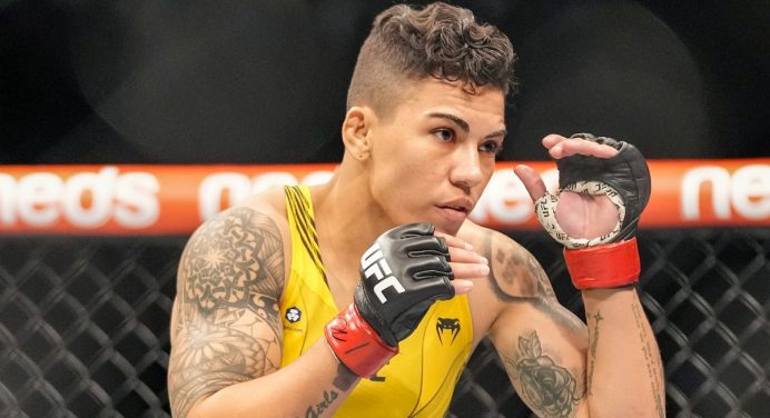 ‘Bate-Estaca’ abre as portas para receber Miesha Tate no peso-mosca do UFC