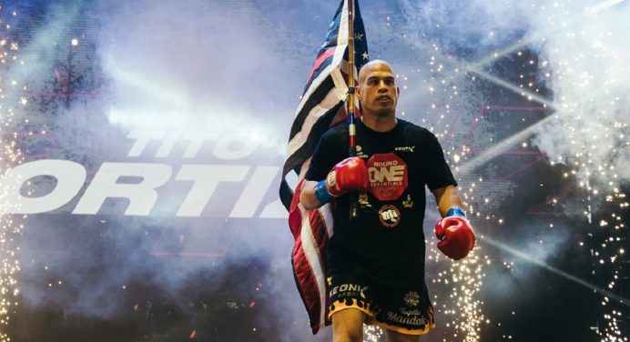 Hall da Fama do UFC, Tito Ortiz anuncia luta de despedida contra Sonnen em fevereiro