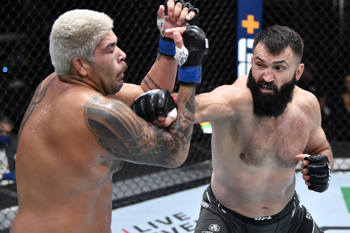 Carlos ‘Boi’ é derrotado por pontos e se revolta com arbitragem do UFC