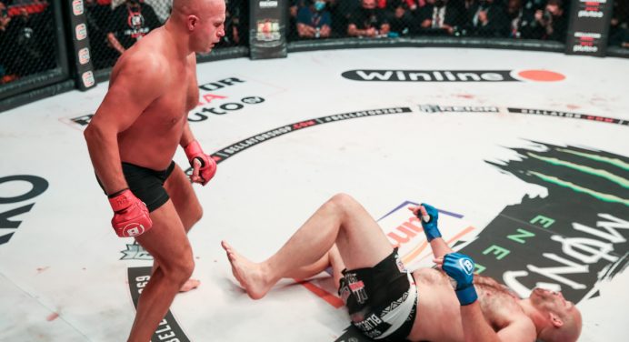 Fedor Emelianenko brilha no primeiro show do Bellator na Rússia com nocaute brutal