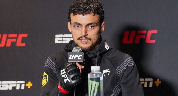 ‘Carcacinha’ minimiza fato de rival ser amigo de Khabib e questiona ‘domínio’ russo