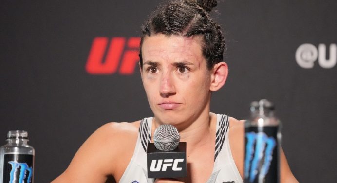 Marina Rodriguez reclama da atuação do árbitro no UFC Vegas 64: “Parou cedo demais”