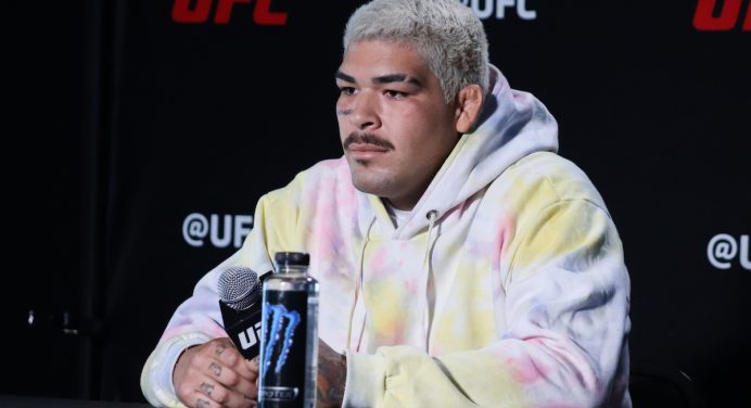 Carlos ‘Boi’ celebra rápida identificação com os fãs do UFC: “Fico feliz demais”