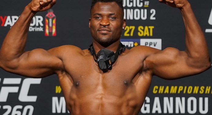 Treinador descarta motivação financeira por saída de Ngannou do UFC