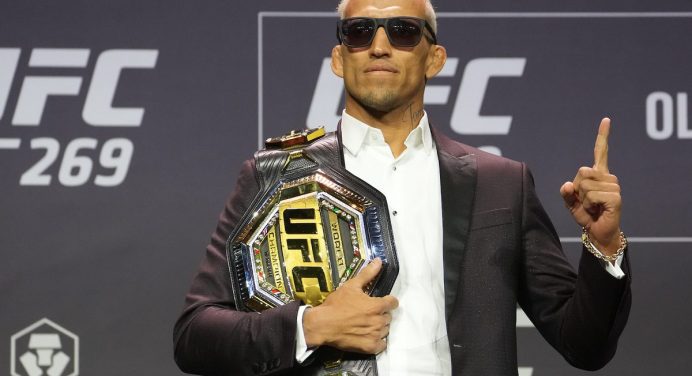 Atleta do UFC aponta ‘Do Bronx’ como melhor peso-leve da história