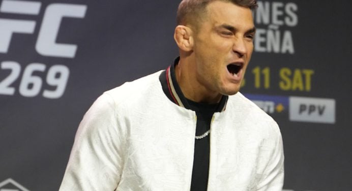 Sonnen estranha comportamento de Poirier em discussão com Chandler