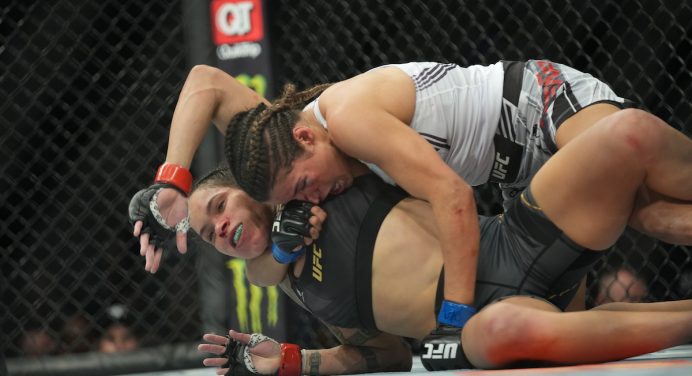 Joe Rogan critica Amanda Nunes por apresentar cansaço na luta contra Julianna Peña