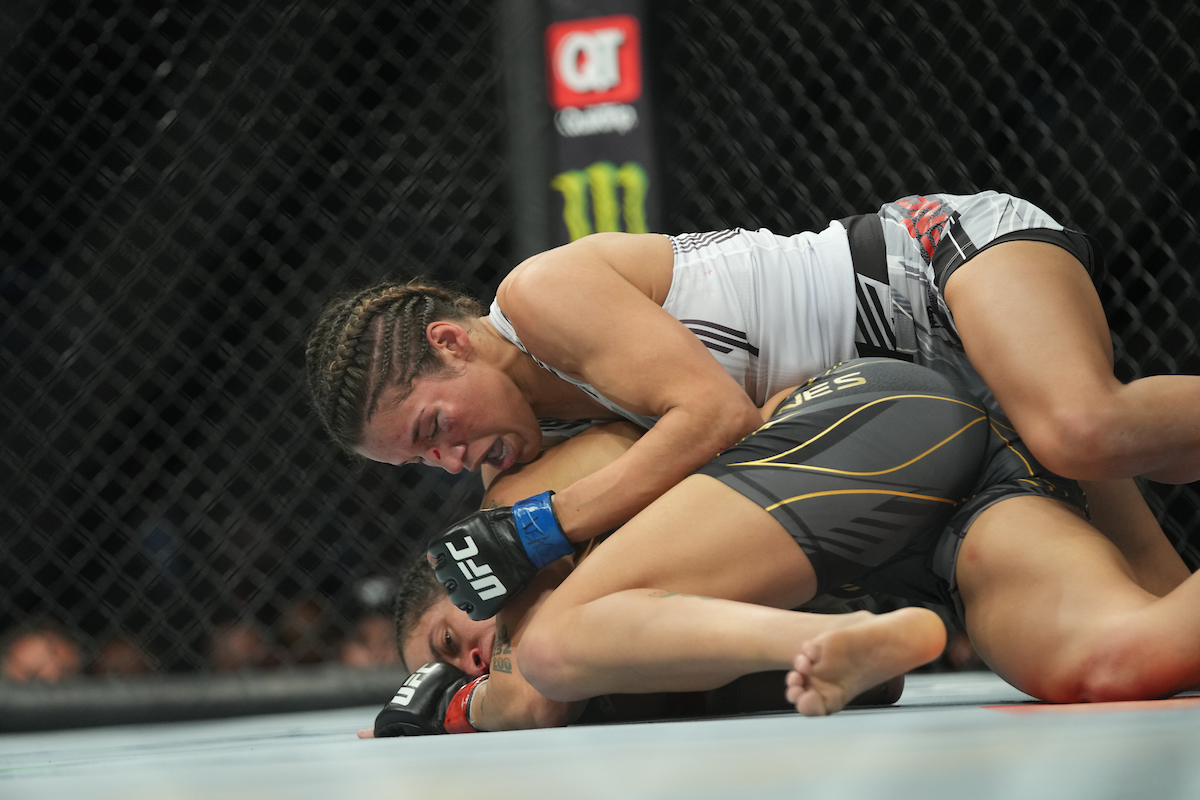 Êxtase e choque! Veja as reações de astros do UFC após derrota de Amanda Nunes