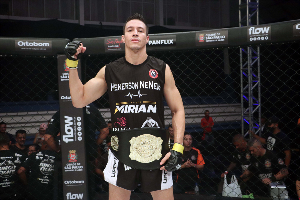 Ex-bancário conquista cinturão peso-leve do Jungle Fight e sonha com o UFC