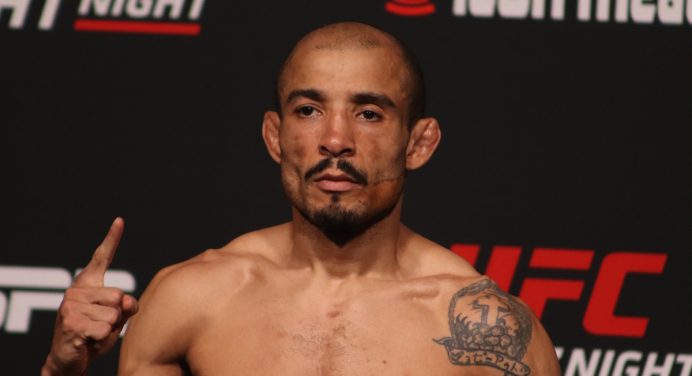 Lutadores parabenizam José Aldo por vitória dominante no UFC Vegas 44