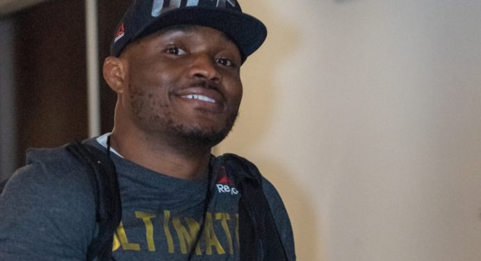 Kamaru Usman confirma presença no corner de Francis Ngannou no UFC 270