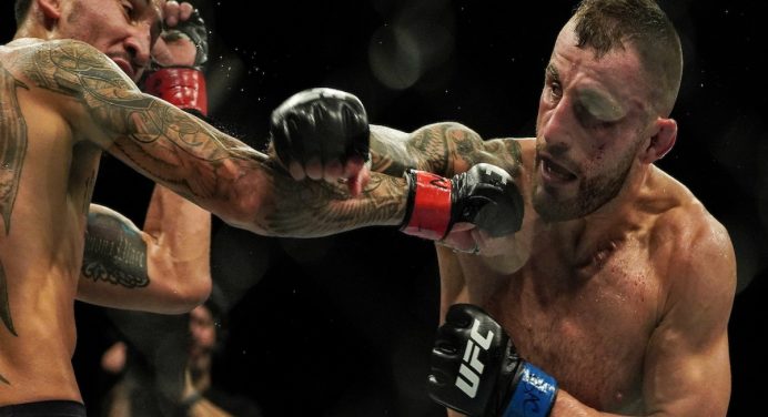 Trilogia entre Volkanovski e Holloway e Sterling vs Yan 2 são marcadas para o UFC 272