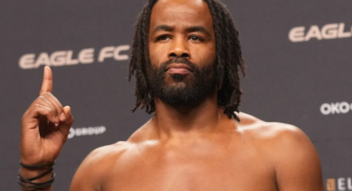 Ex-campeão do UFC defende Dana White das críticas: “Não sabem o quão generoso é”