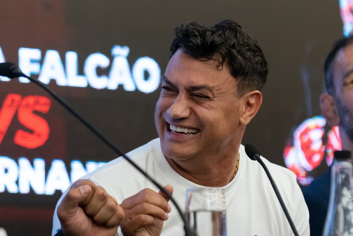Popó sugere luta de boxe contra Vitor Belfort e mostra suposto pôster de evento