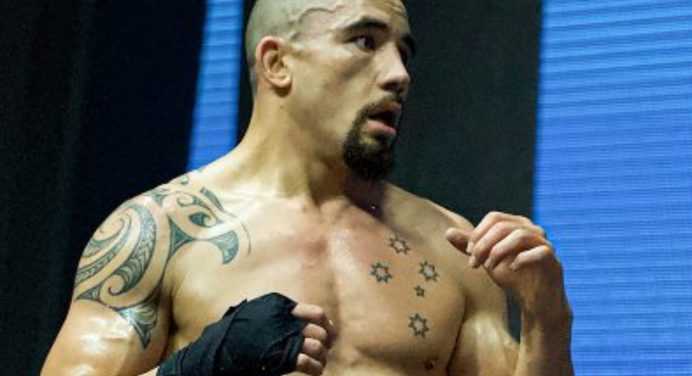 Whittaker critica ‘Borrachinha’ por polêmico episódio sobre o peso: “É um tapa na cara”