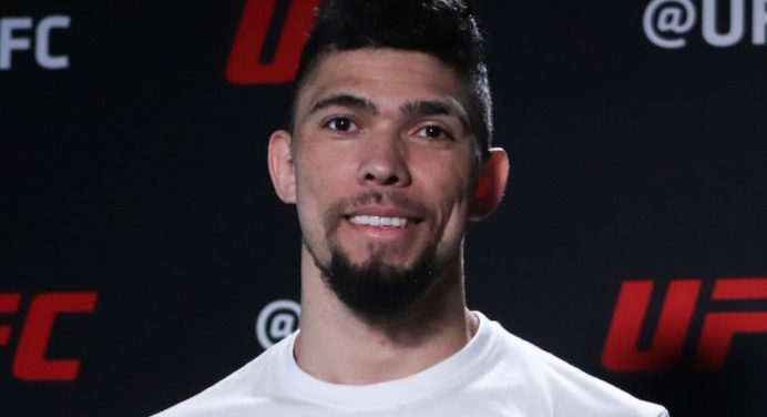 Johnny Walker aprova empate entre Ankalaev e Blachowicz: “Ninguém quer um campeão chato”