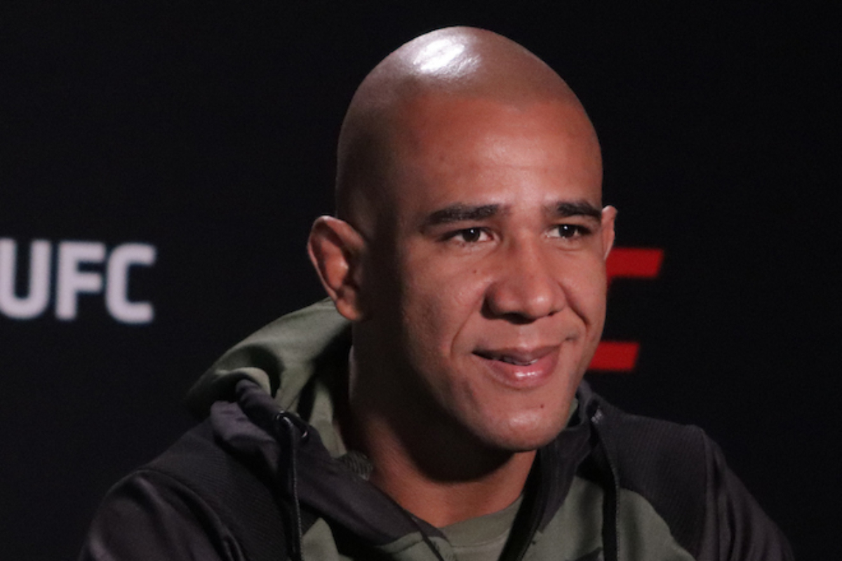 ‘Robocop’ admite que cogitou contestar derrota no UFC, mas minimiza polêmica