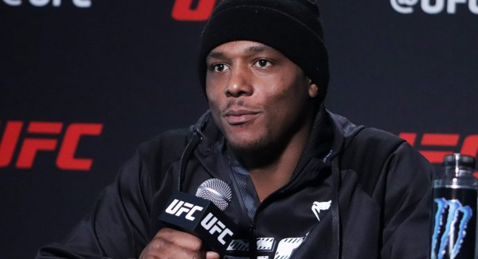 Rival desafia Johnny Walker a lutar de forma ‘selvagem’: “Vou chutar seu traseiro”