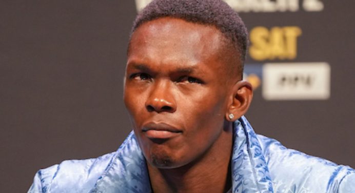 Israel Adesanya coloca rivalidade de lado e aconselha Jon Jones a voltar a lutar