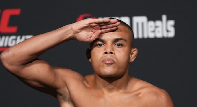 Nikolas nocauteia e Denise é superada no card preliminar do UFC Vegas 60