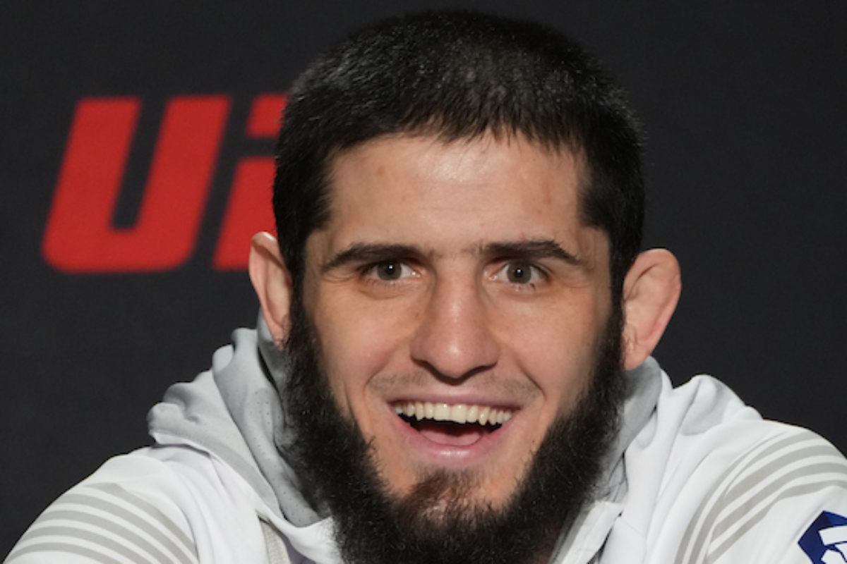 Makhachev insinua que Charles ‘Do Bronx’ foge de luta no UFC: “Onde você está?”