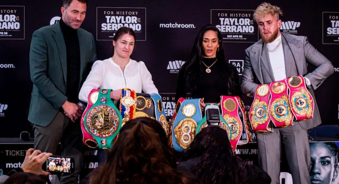 Jake Paul participa de primeiro ato como promotor da ‘maior luta da história’ do boxe feminino