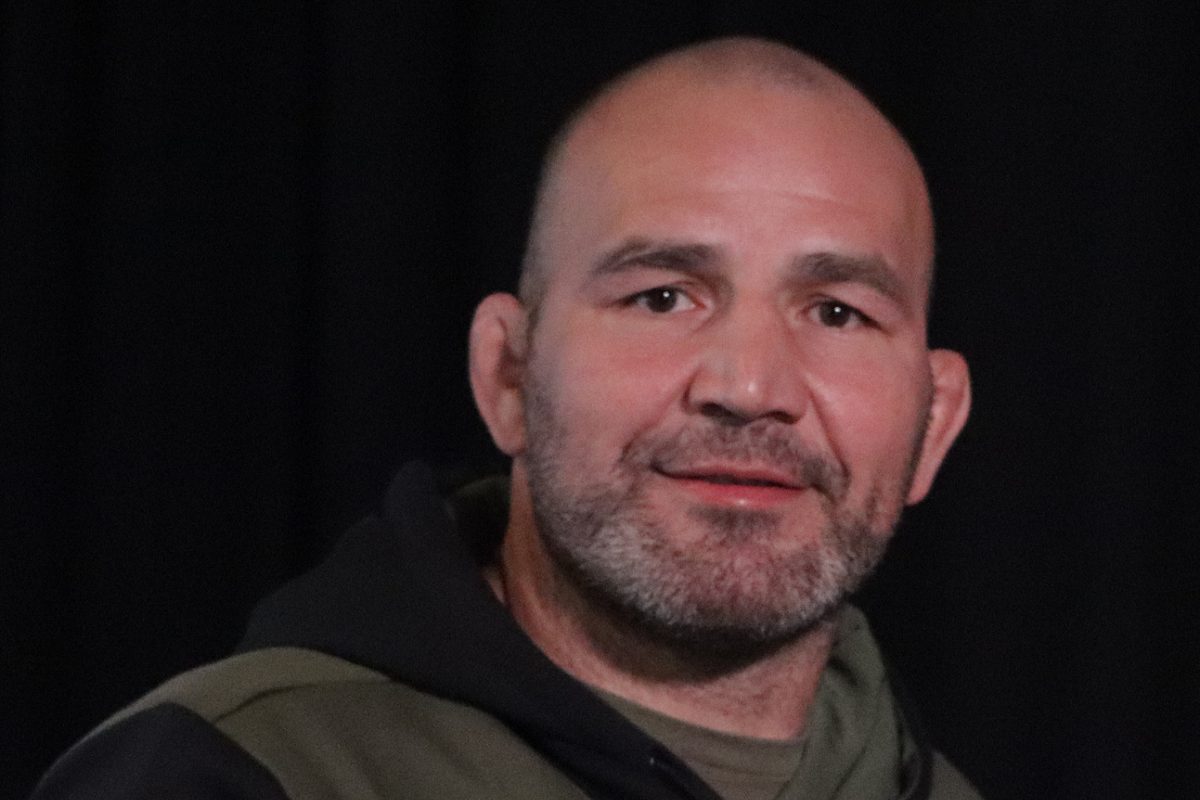 Glover Teixeira descarta aposentadoria após disputa de título no UFC Rio