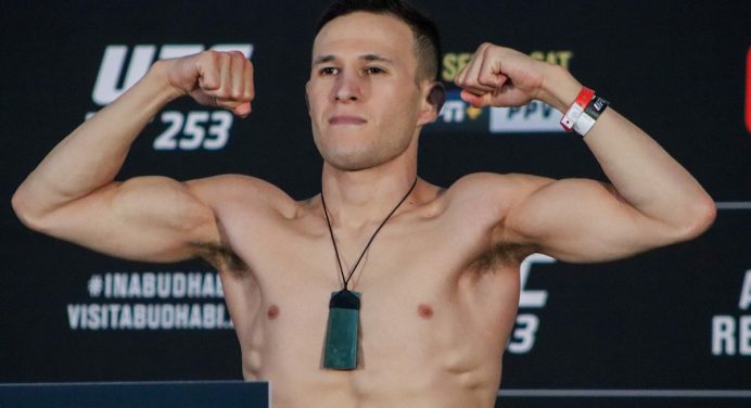 Kai Kara-France supera Askarov e pede luta pelo cinturão contra Deiveson Figueiredo