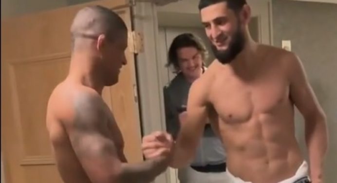 Chimaev faz proposta inusitada para ‘Durinho’ em encontro no hotel antes de luta