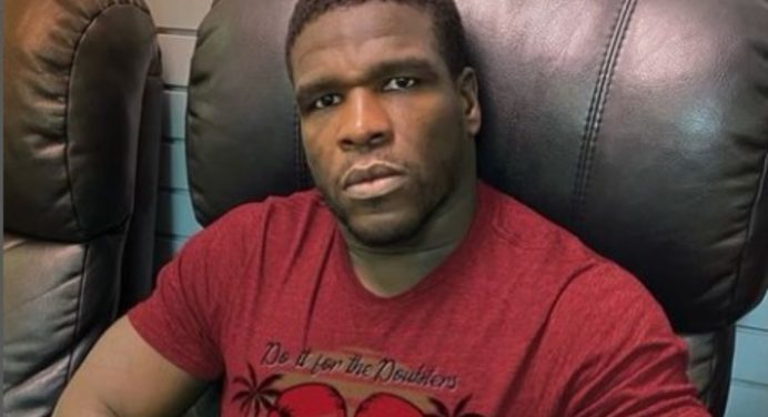 Ex-NFL é escalado para lutar boxe profissional no evento de Jorge Masvidal