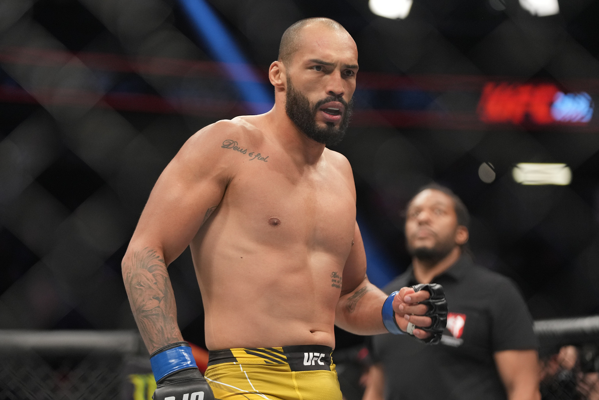 Bruno Blindado busca nova versão no UFC 294 após camp duro: “Chorei no treino”