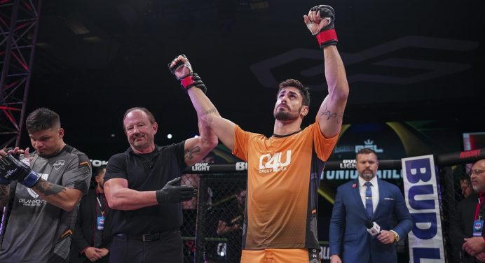 Bicampeão! Cara de Sapato conquista o título do GP meio-pesado da PFL