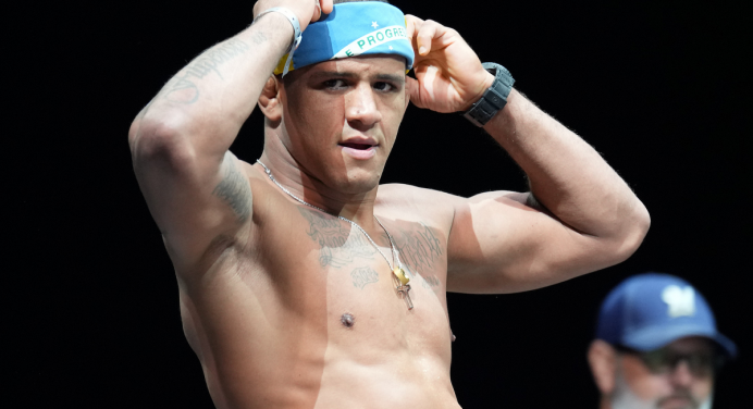 Gilbert Durinho critica atitudes de Borrachinha e revela torcida por Rockhold