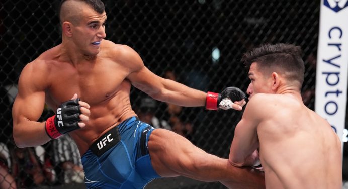 Israelense vence no UFC e promete doar dinheiro para vítimas do holocausto