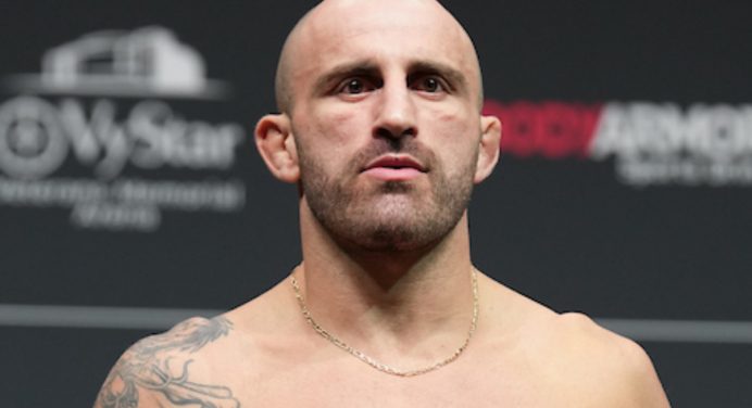 Dana indica Volkanovski como provável rival de Charles ou Makhachev pelo título dos leves