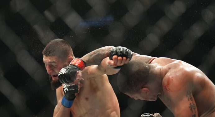 Dana exalta batalha entre Chimaev e ‘Durinho’: “Uma das melhores lutas que já vi”