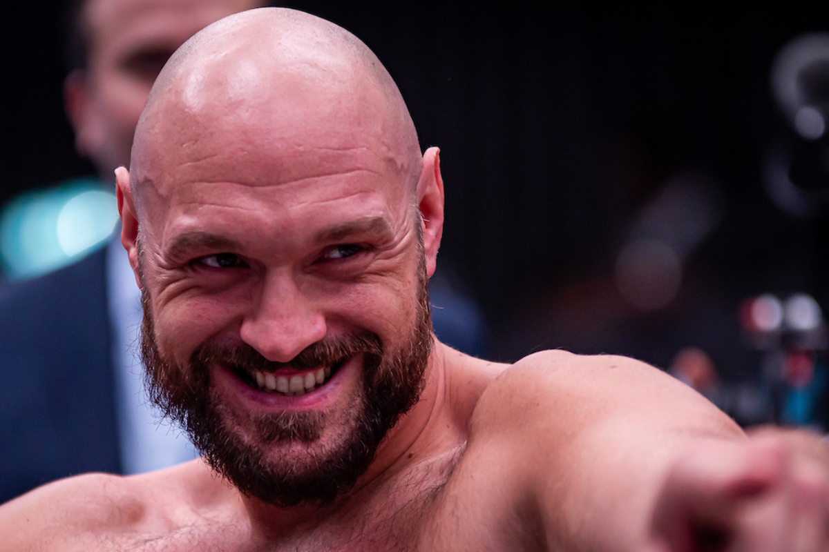 Campeão mundial de boxe, Tyson Fury faz treino de MMA com veterano do UFC