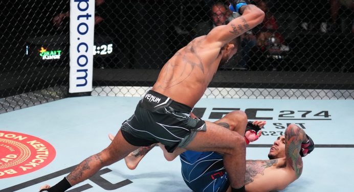 Joanderson ‘Tubarão’ nocauteia Andre Fili no UFC e homenageia tio falecido