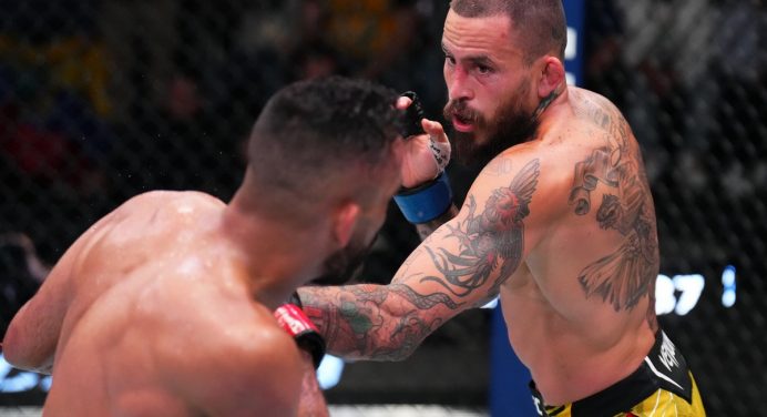 Marlon Vera dá show e vence batalha sobre Rob Font no UFC Vegas 53