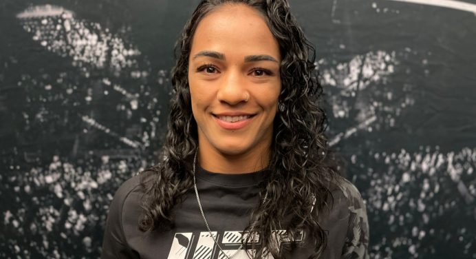 Vivi Araújo promete explorar falhas de adversária para se recuperar no UFC