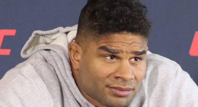 Alistair Overeem testa positivo para substância proibida após reestreia no kickboxing, diz site