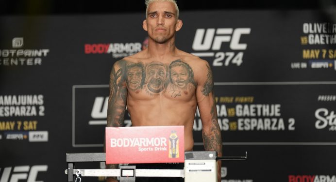 Charles Do Bronx ignora pesagem polêmica e descarta mudança em corte peso no UFC