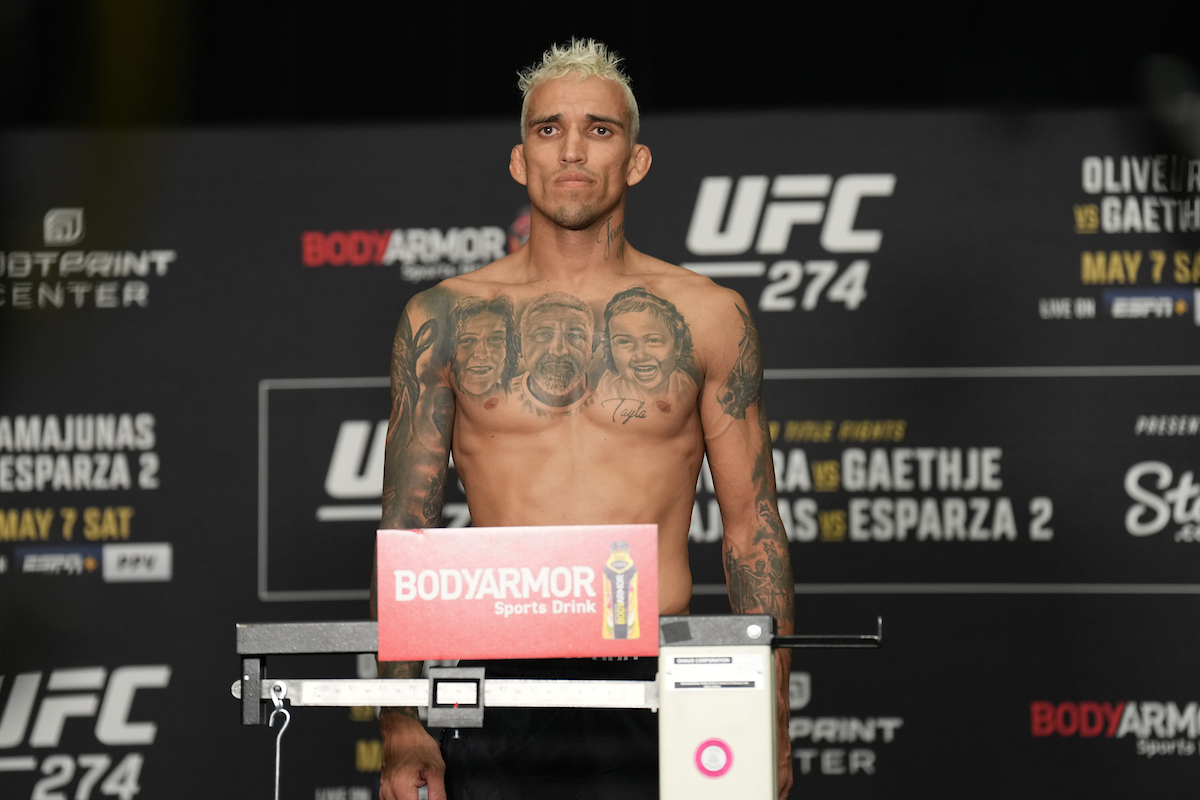 Charles Do Bronx ignora pesagem polêmica e descarta mudança em corte peso no UFC