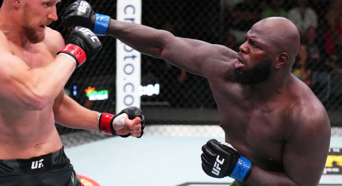 Jairzinho Rozenstruik reclama de interrupção prematura do árbitro em derrota no UFC