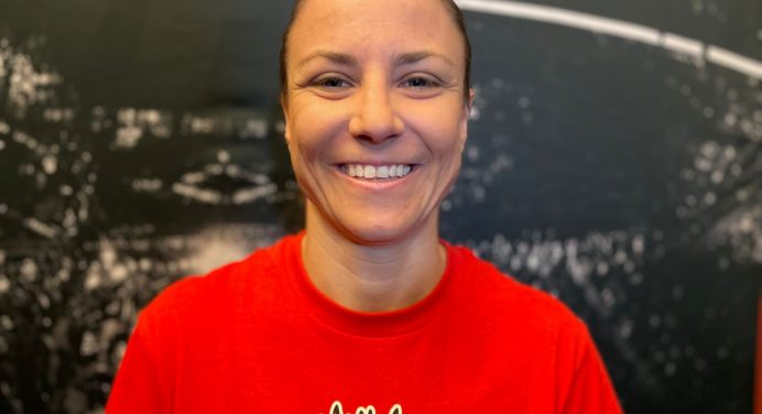 Nina Nunes cita vontade de ter mais filhos para justificar aposentadoria do MMA