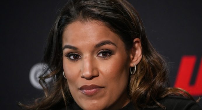 Julianna Peña acusa Valentina Shevchenko de ser privilegiada pelo UFC